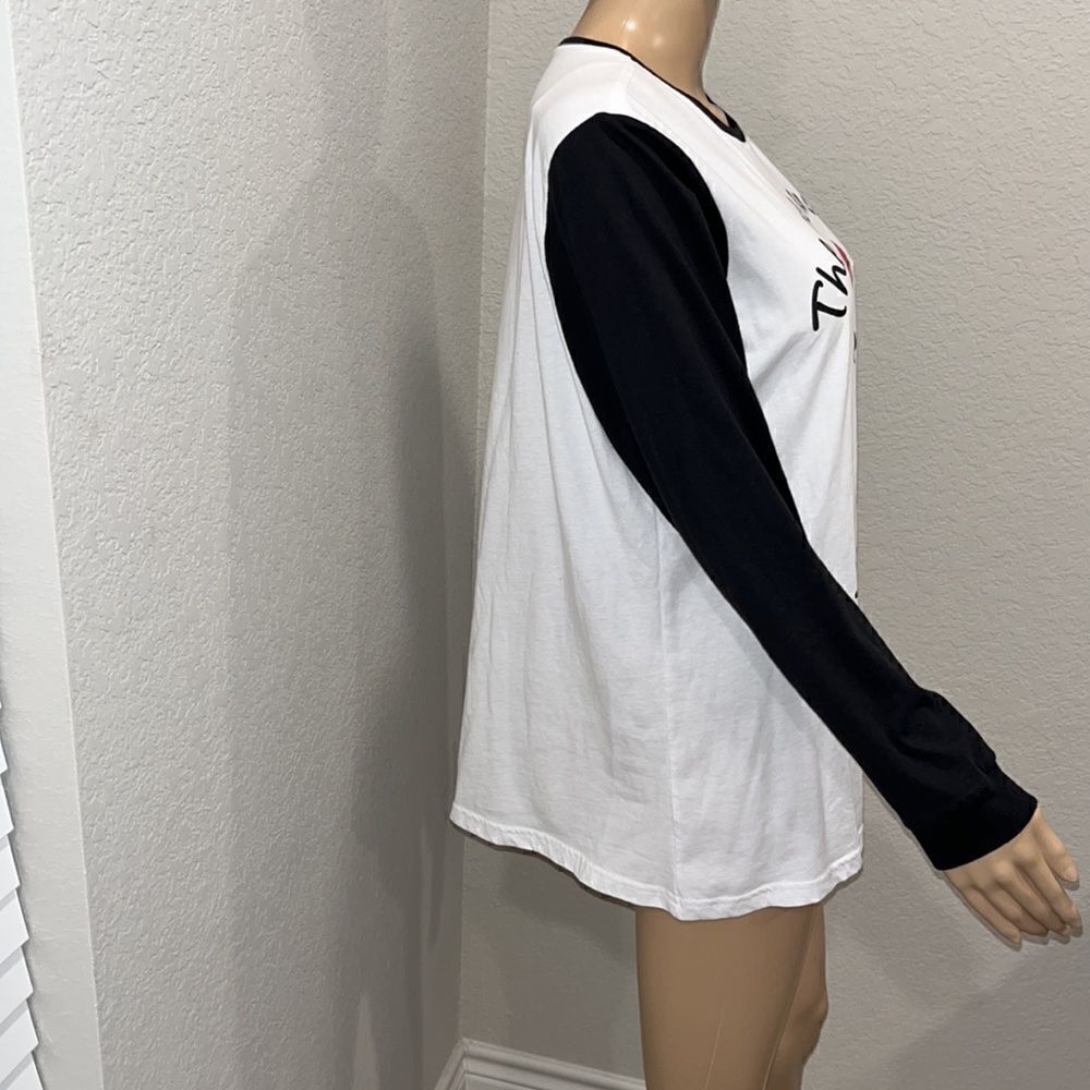 Nwot Disney  sweatshirt - Picture 3 of 5